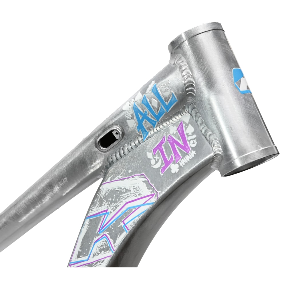 image_dbf3de5e-6046-4002-b4f9-576eba293b09