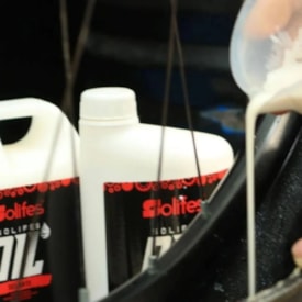 Selante Líquido Veda Furo Rápido Pneu Bike 1 Litro Solifes